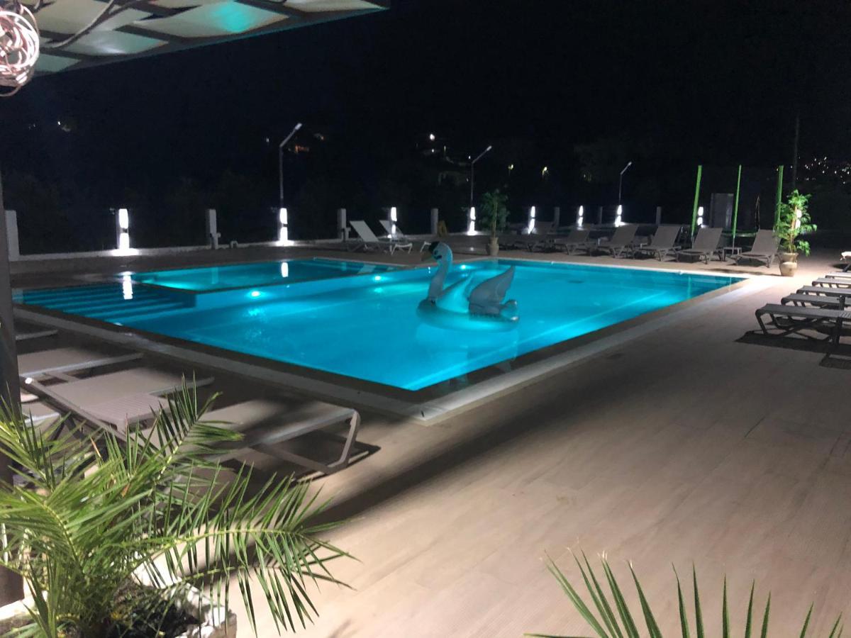 Hotel Metropolis Ulcinj Exteriér fotografie